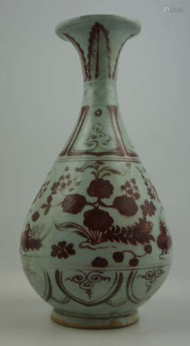 UNDERGLAZE RED BEAST PATTERN VASE