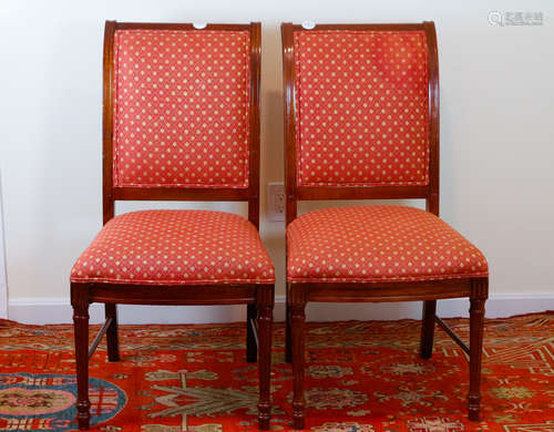 CHIPPENDALE STYLE TABLE WITH 2 WOODEN SIDE CHAIRS