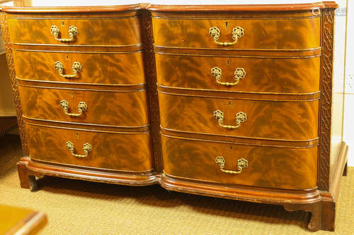 MAHOGANY CHIPPENDALE STYLE CHEST