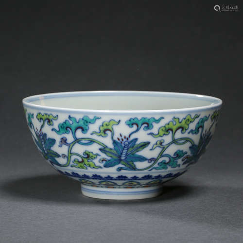 A DOUCAI BOWL