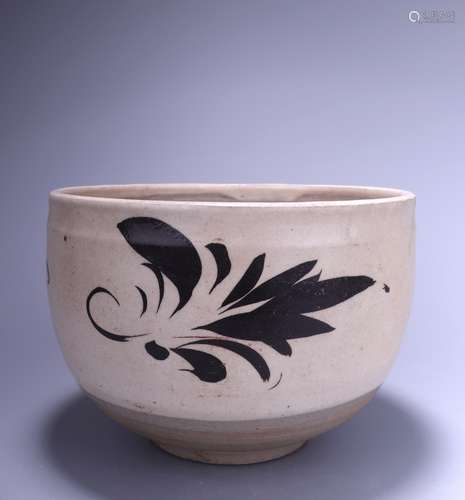 A CIZHOU KILN WHITE-GLAZED WITH BLACK FLOWER BOWL 