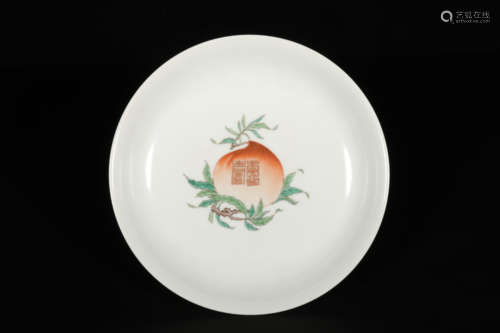 A WUCAI FLOWER AND FRUITS  CHARACTER SHOU PLATE