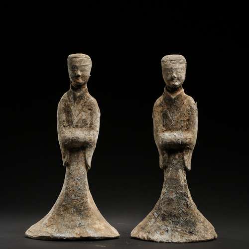 A PAIR OF STONE FEMALE FIGURE