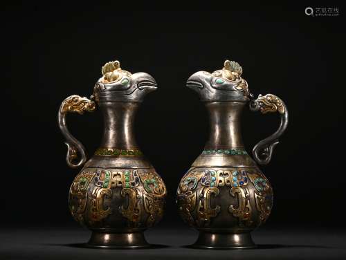 A pair of gilt-bronze jar