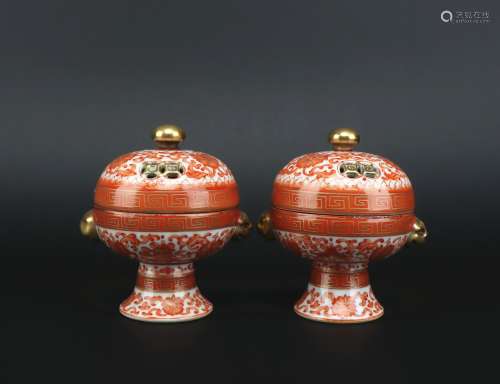 A pair of allite red glazed censer painting in gold