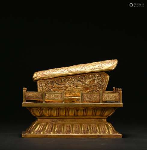 A gilt-bronze Buddhist relics