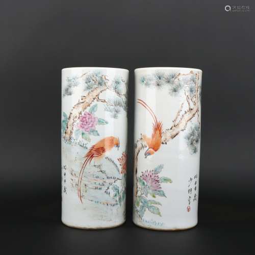 A pair of Qian jiang cai 'floral and birds' vase