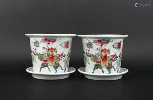 A Pair of Tong zhi cai 'figure' flowerpot