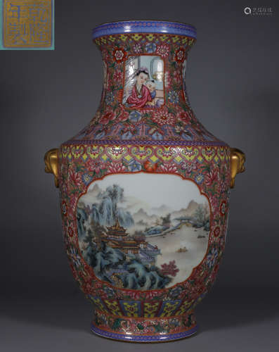 QIANLONG MARK FAMILLE ROSE GLAZE DOUBLE EAR VASE