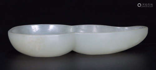 HETIAN JADE CARVED GOURD SHAPE BRUSH WASHER