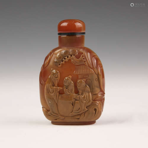 Agate Clever Color Carved Three People Snuff Bottle