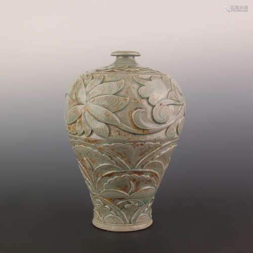 Cizhou Kiln Carved Flower Plum Vase