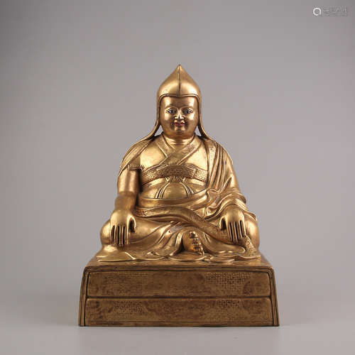 A Gilt Bronze Buddha Figure Statue