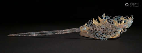 GILT SILVER HAIRPIN CARVED WITH PHOENIX