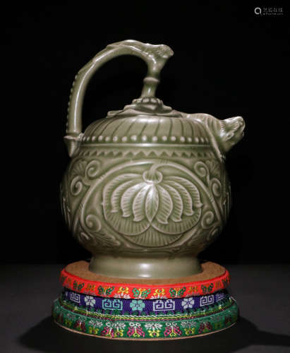 LONGQUAN YAO GREEN GLAZE POT