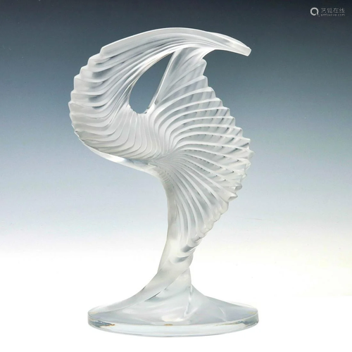 A LALIQUE 'TROPHEE' MODERNIST DEPICTION OF A SKATER