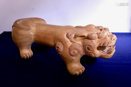 Japanese Wood Craving Lion High Pillow 