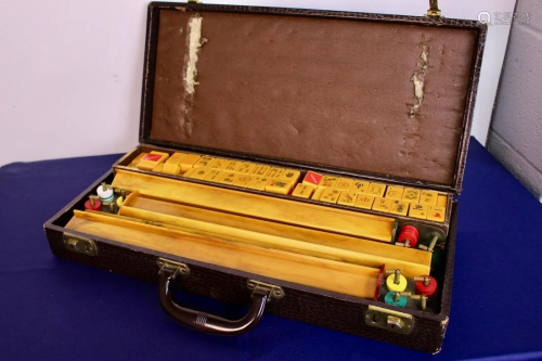 Complete Vintage Bakelite Mahjong Set in Leather Case
