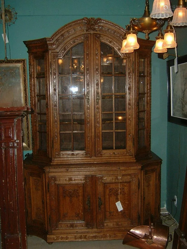 18th Century Oak Vitrine