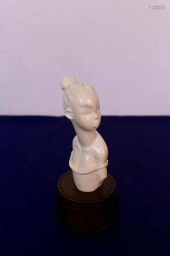 Vintage Miniature Lady Statue
