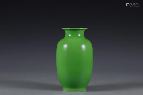 OLIVE GREEN MONOCHROME GLAZED LANTERN-SHAPED VASE