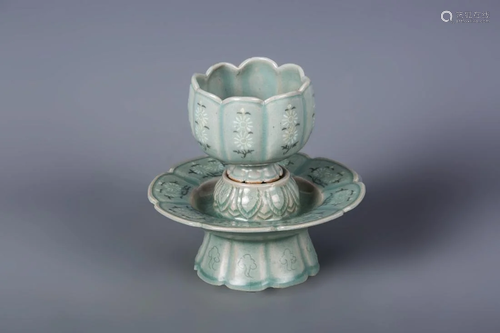 A GAOLI EMBEDDED CELADON PORCELAIN TEA SET