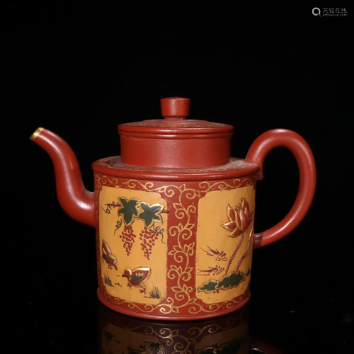 A GOLD-PAINTED OPENFACE ZISHA TEAPOT