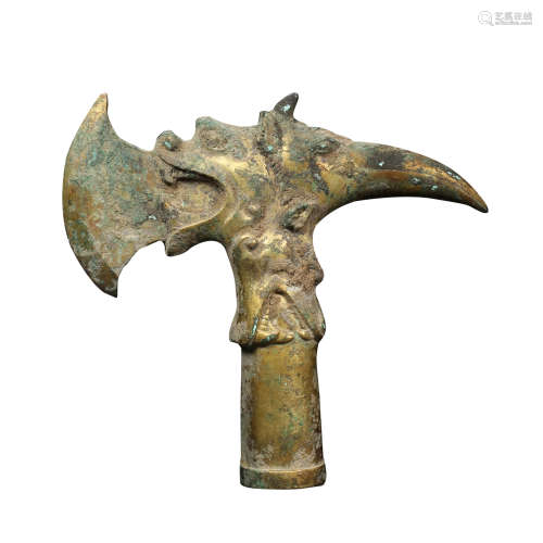 GILT BRONZE DOUBLE-SIDED BEAST HEADS AXE, TANG DYNASTY, CHIN...