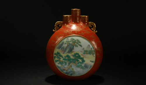 A Chinese Tri-opening Bat-framing Porcelain Vase