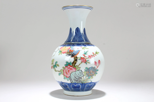 A Chinese Nature-sceen Fortune Porcelain Vase