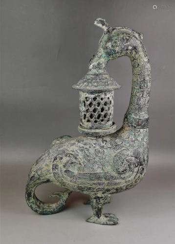 A Chinese Spring and Autumn period style bronze bird