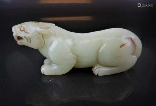 A Chinese Q ing style hetian white jade like carved