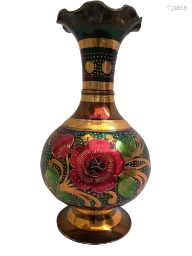 Rounded, fully painted an elegant pure brass vase