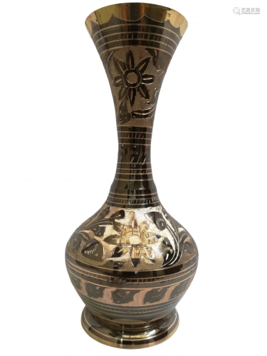 Long neck pure brass vase with spectacular art