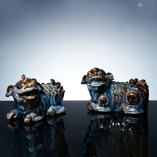 A pair of auspicious animals in Ming Dynasty