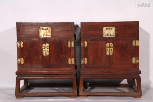 A pair of qing huali bookcases