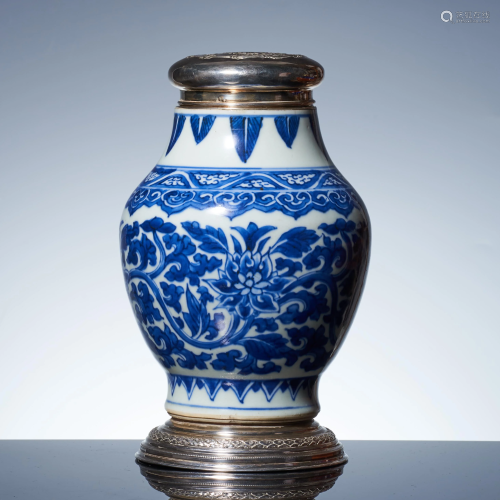 Qing Dynasty blue and white flower design silver