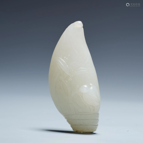 Hetian white jade leaf handle in early Qing Dynasty