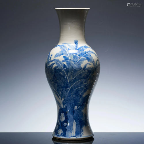 Kangxi new year blue and white flower vase