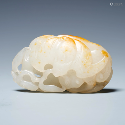 Hetian white jade carving ornaments in early Qing