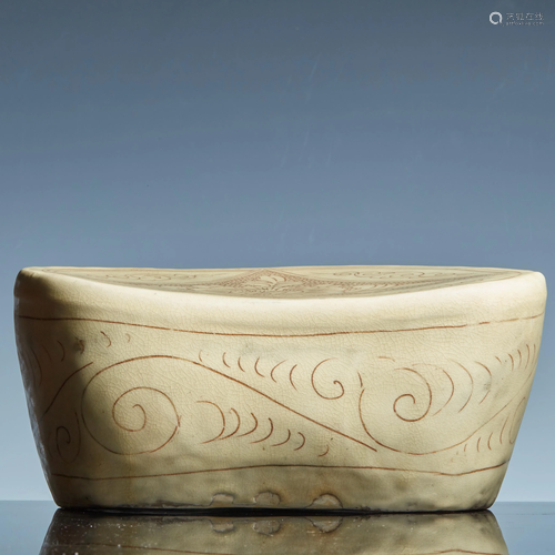 White glaze carved pillow in Song Dynasty