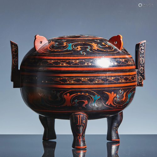 Han Dynasty lacquer painted cloud pattern double ear