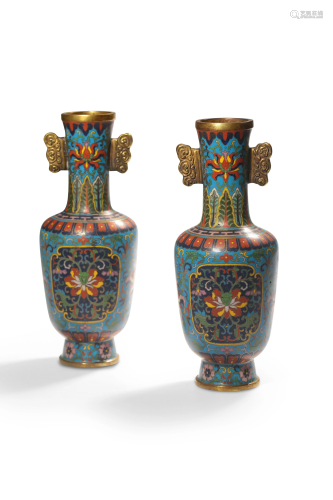 A pair of cloisonné enamelled vases, H 19,5 cm - W 8