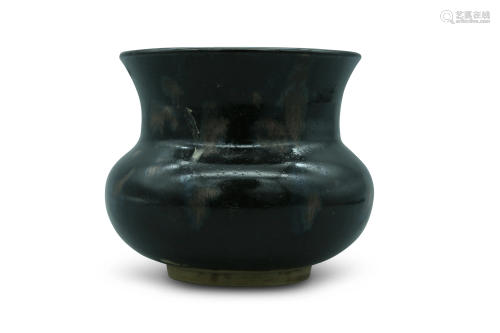 A Henan ware black-glazed zhadou, H 11 - Dia 12 cm
