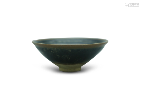 A black-glazed tea bowl, Dia 12,6 cm