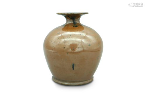 An iron-rust glazed jar, H 18 cm
