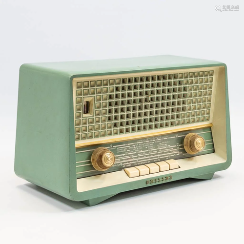 A vintage Phillips radio, type BD284U, made with green