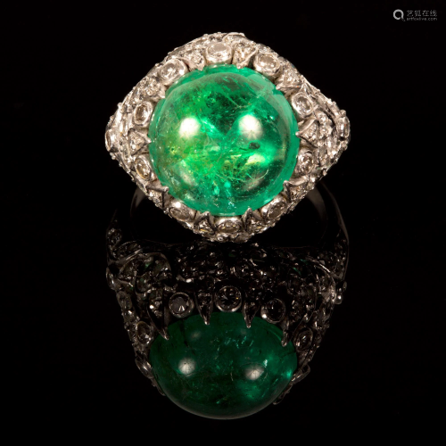 A Fine Antique Platinum, Emerald and Diamond Ring