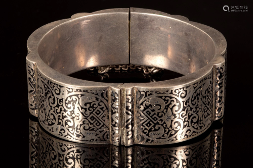 A 19th Century Silver and Enamel Bangle Bracelet,