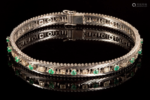 18k white gold emerald and diamonds designer bracelet